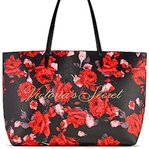 limited edition 2019 floral Victoria’s Secret bag 🌺